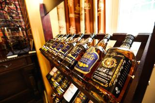 Whisky - czym charakteryzuje się ten szczególny alkohol?