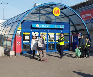 Zamknięta stacja metra Centrum (5.11.2025)