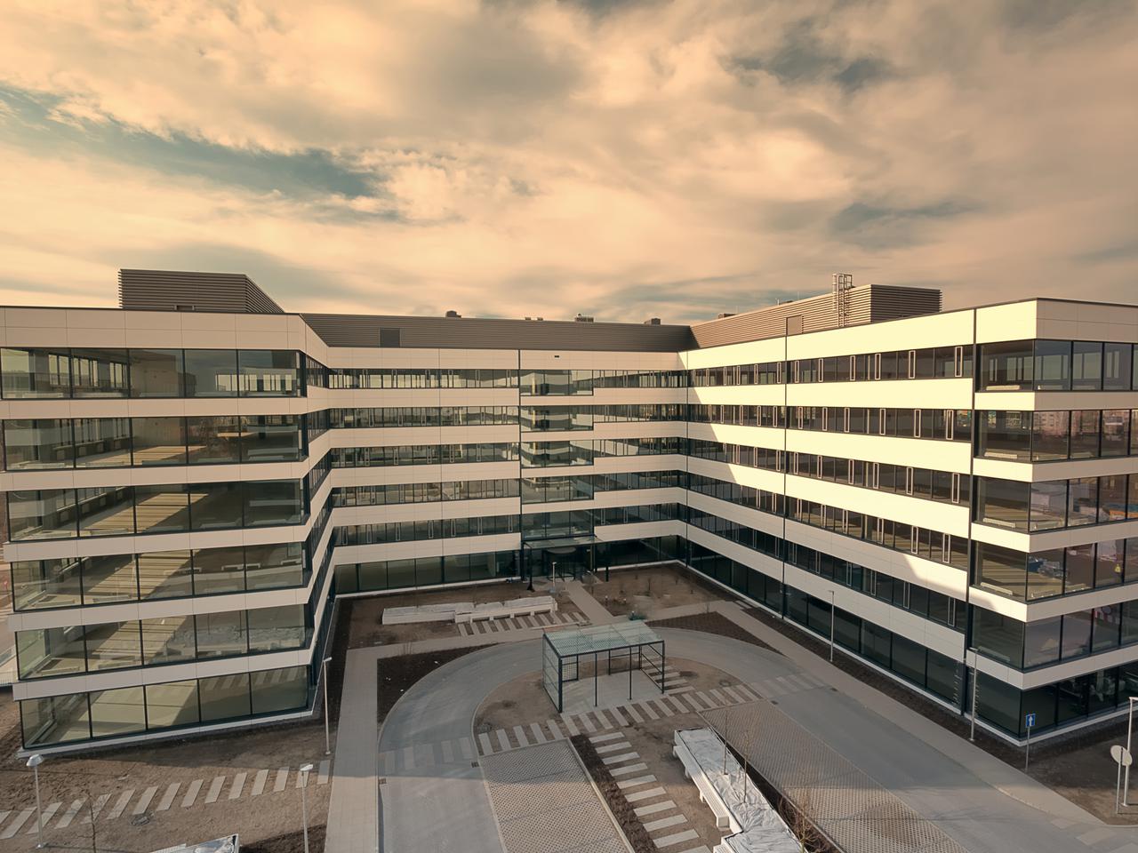 Zakończył się I etap nowej inwestycji – kompleksu biurowego Business Garden Poznań