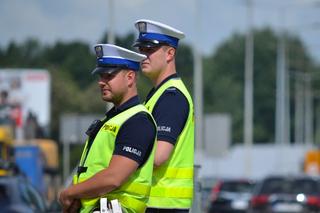 Policja ma nową aplikację. Też powinieneś ją zainstalować. Pomoże Ci w razie problemów z... policją