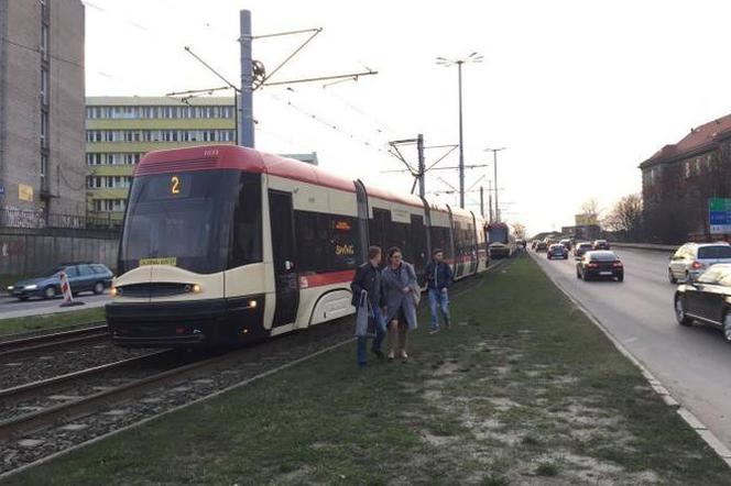 Gdańsk: Tramwaje stały przez awarię prądu! Będą opóźnienia