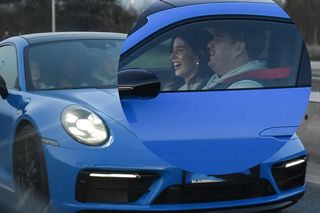 Skandaliczne zachowanie ukochanego Roksany Węgiel. Łamie przepisy w Porsche wartym milion