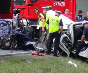 Tragiczny wypadek w Kalinowcu. Auta stanęły w ogniu po czołowym zderzeniu. Jedna osoba nie żyje