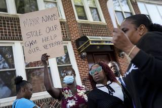 Sanktuarium peka w szwach