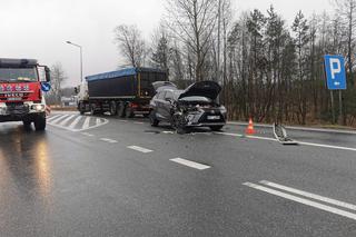 Pogórska Wola. Zderzenie busa z samochodem osobowym