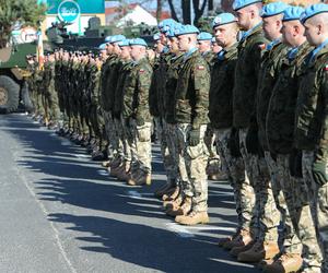 Żołnierze jadący na misję do Libanu