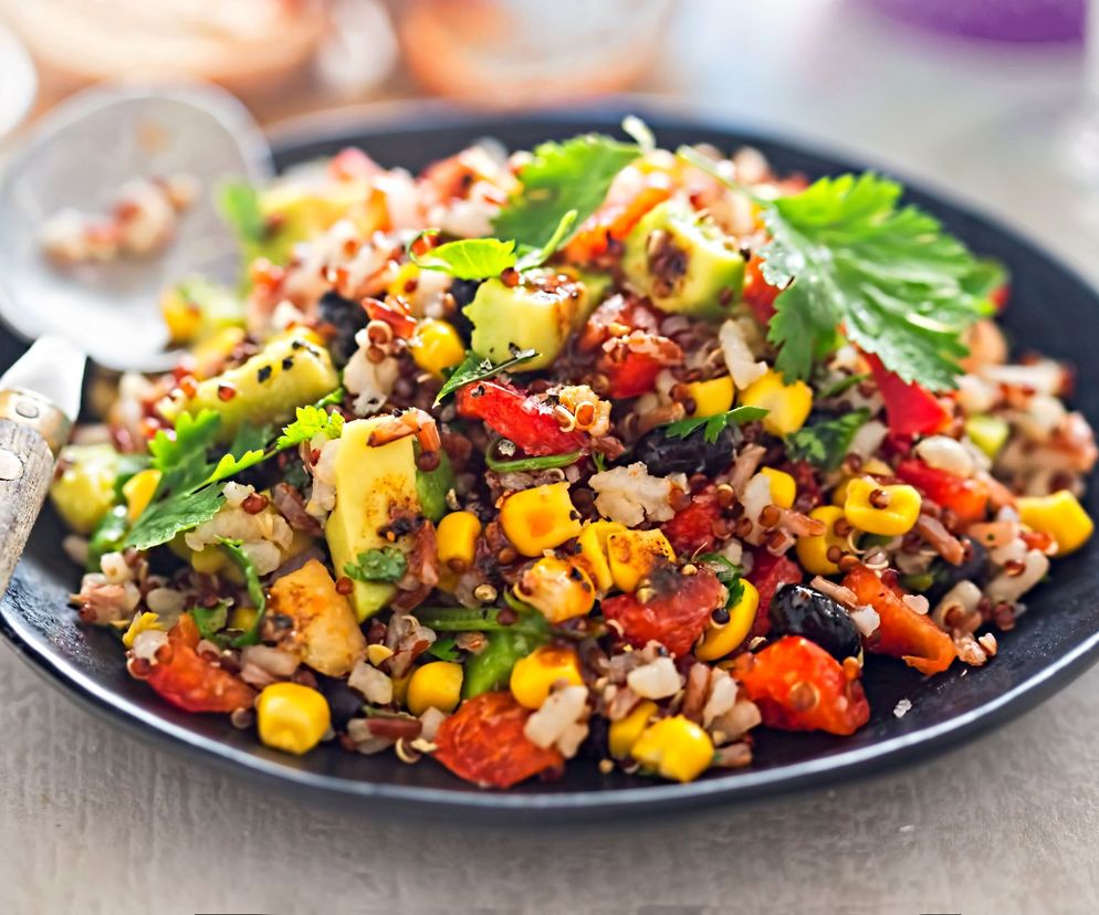 Pęczak z warzywami w stylu meksykańskim - cudownie zdrowe danie jednogarnkowe