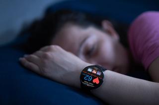 Jak zegarki sportowe monitorują nasz sen?