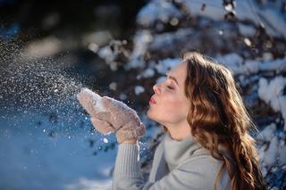 Zima pod hasłem śniegu czy deszczu? Ekspert IMGW ma rady dla planujących urlop