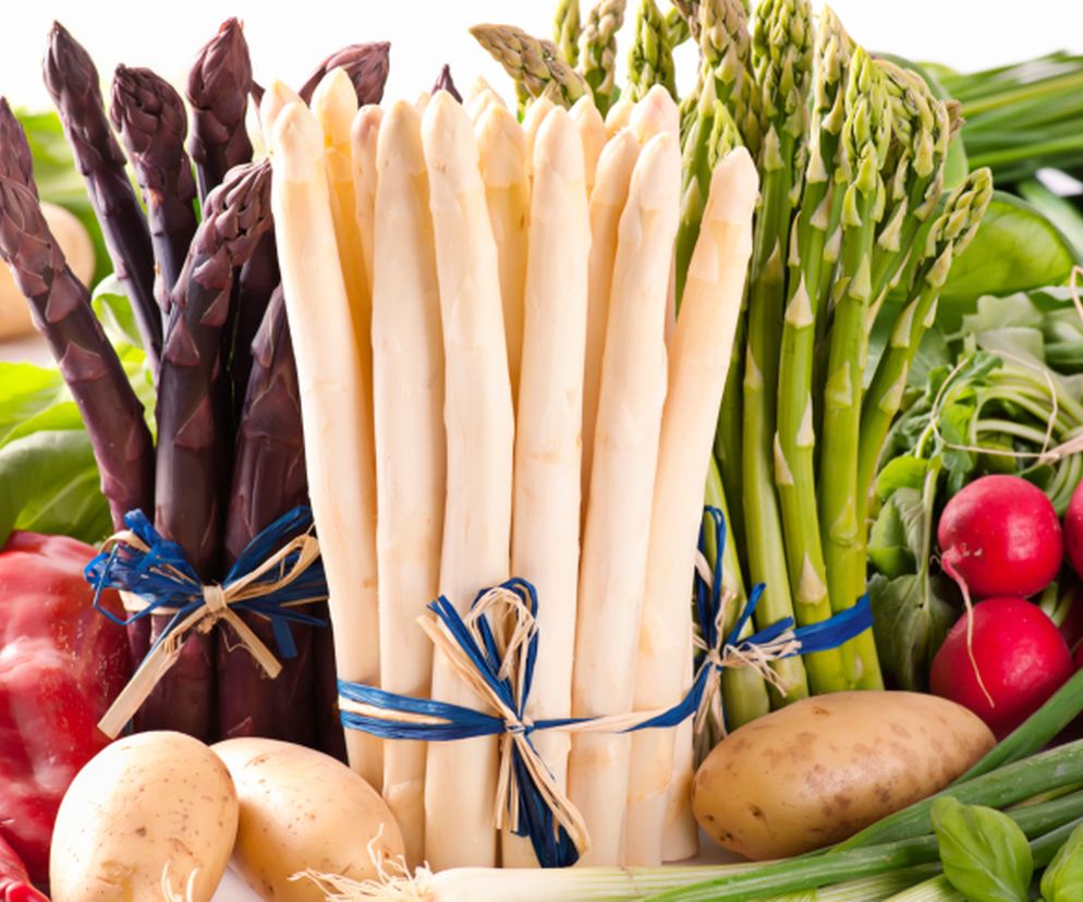 Szparagi są nie tylko najlepszym afrodyzjakiem. 
 Właściwości odżywcze i lecznicze szparagów