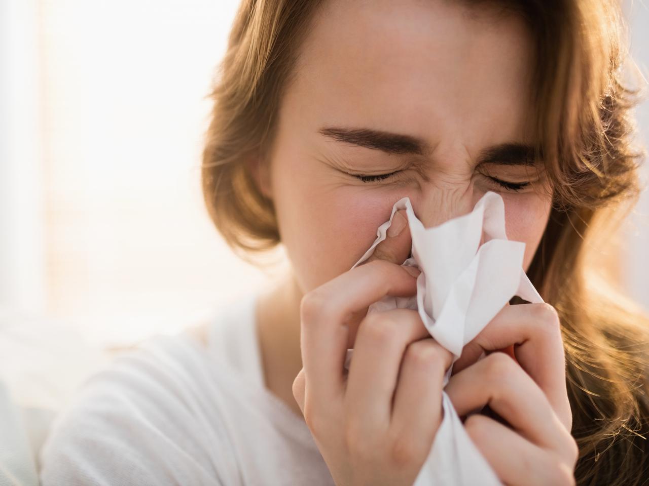 Ropny katar - jak wygląda i o czym świadczy ropna wydzielina z nosa?