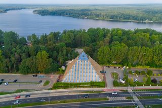 Wszystko tu ma znaczenie. Ta piramida w Tychach to dokładna kopia piramidy Cheopsa w Gizie w skali 1: 5