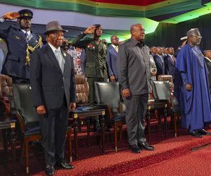 Pękła opona w smaolocie z prezydentem.