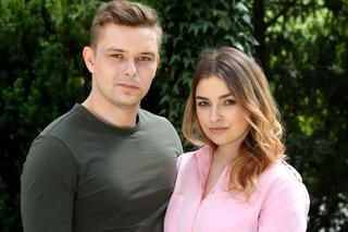 Barwy szczęścia. Klara (Olga Jankowska), Hubert (Marek Molak)