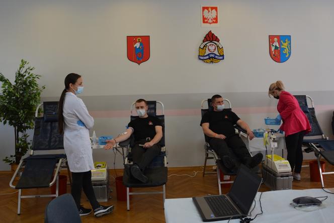 Zamość: Blood challenge - akcja oddawania krwi zorganizowana przez zamojskich strażaków.