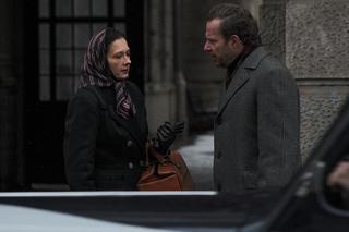 Gra z cieniem, odcinek 2. Tomasz Porada (Grzegorz Małecki), Ewa (Anita Sokołowska)