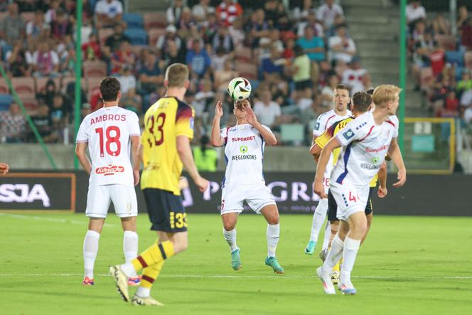 Górnik Zabrze wygrywa z Pogonią Szczecin. Na trybunach zasiadło blisko 19 tys. kibiców