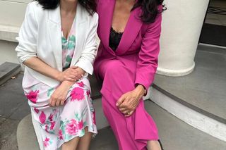 M jak miłość po wakacjach. Małgorzata (Aleksandra Pieczyńska), Kinga (Katarzyna Cichopek)