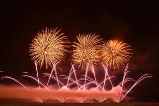 Katowice: Akrobacje lotnicze i widowiskowe pokazy pirotechniczne! Za nami pierwsza edycja Fajery