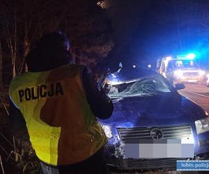 Tragedia pod Szklarami Górnymi. Mężczyzna wjechał w dwóch rowerzystów. 48-latek nie żyje, jego syn został ranny