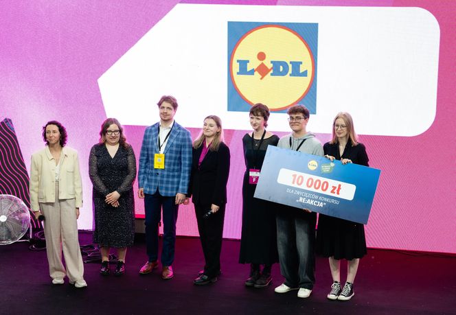 Srebrny Wilk dla Sądeczan za projekt BeeNeded w Zwolnionych z teorii 