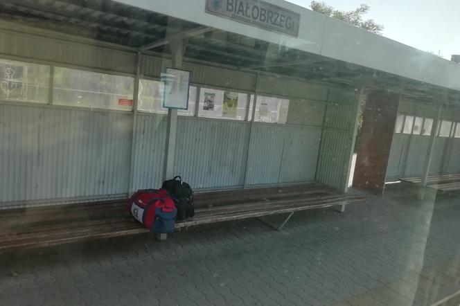 Białobrzegi. Znikną blaszane wiaty, będzie dworzec autobusowy. Kiedy?