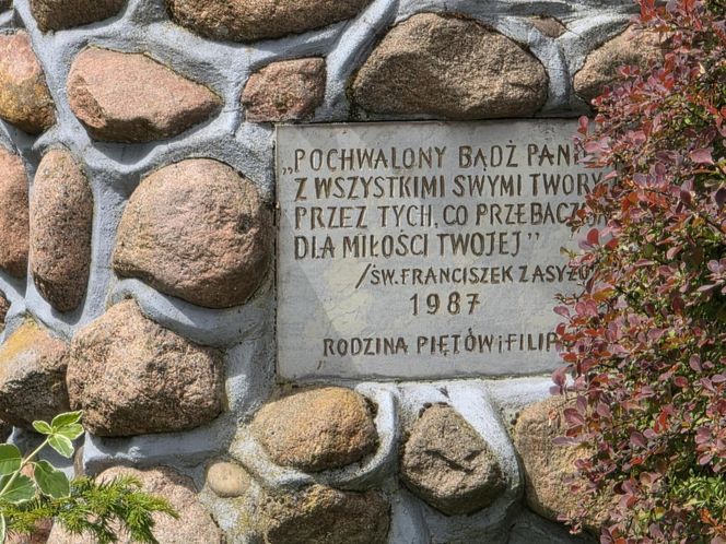 Podkarpackie kapliczki z historia. Wrzućcie tam prosze wszytko jak leci, tylko prosze tez jeszcze o pierwsze zdjęcie.
