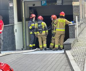 Pożar wieżowca w centrum Warszawy. 1000 osób ewakuowanych! „Sytuacja nieopanowana”