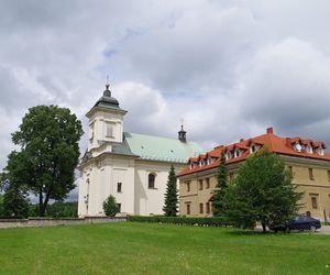 Ta małopolska wieś kiedyś należała do szlachty. Swoją nazwę zawdzięcza zamieszkującym ją zwierzętom