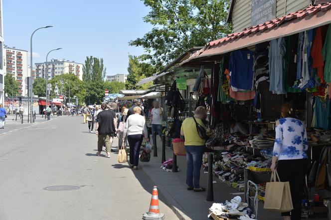 Walka o miejsce na Wiatraku. Kierowcy kontra sprzedawcy i klienci 