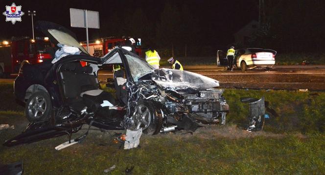 Wypadek pod Tomaszowem. Jedna osoba nie żyje, sześć jest rannych