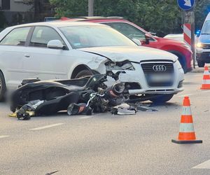 Wypadek na Mokotowie. Kierowca skutera trafił do szpitala 