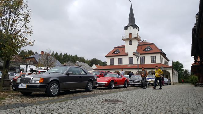 Zlot zabytkowych pojazdów w Nowym Saczu