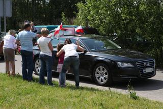 Premier Donald Tusk jest wożony Audi A8