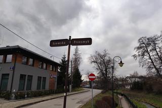 Tak wygląda most zakochanych w Tarnowie. W pobliżu jest zapomniana kapliczka św. Walentego