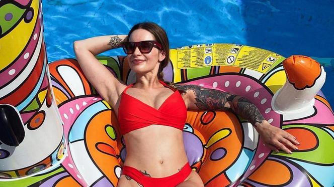 Ponętna Ewelina Lisowska w bikini. Ma ich całą kolekcję! 