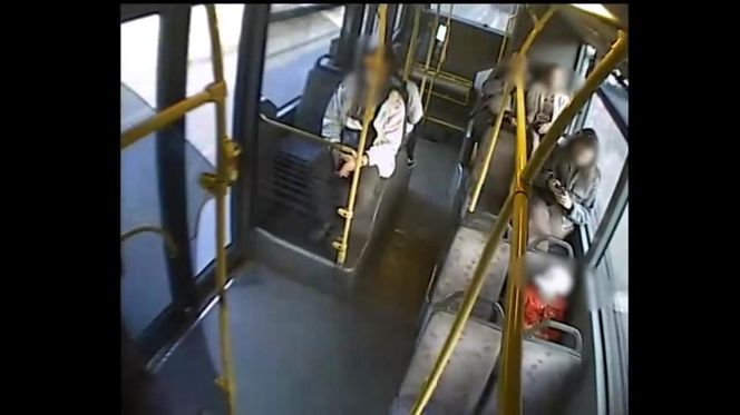 Wrocław. 3-latek sam podróżował komunikacją miejską. Pomógł mu kierowca autobusu [ZDJĘCIA].