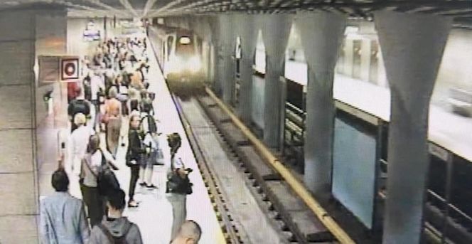 „Całe społeczeństwo doświadcza kryzysu”