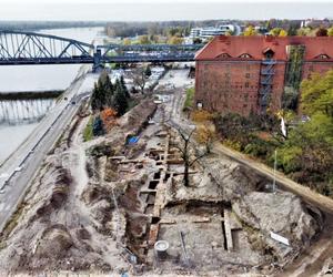 Kolejne badania archeologiczne w Toruniu. Tym razem w samym centrum miasta