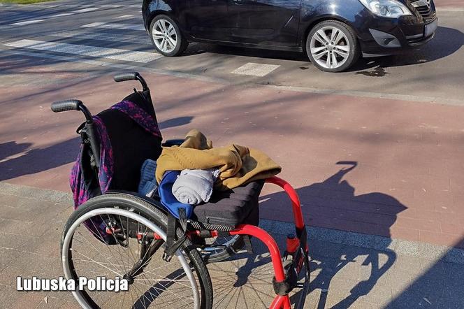 Fatalne potrącenie kobiety na wózku! Kierowca zatrzymał się dopiero za pasami