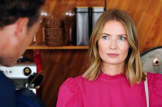 Barwy szczęścia odc. 2940: Robert Stefaniak (Paweł Ławrynowicz), Dominika (Karolina Chapko)