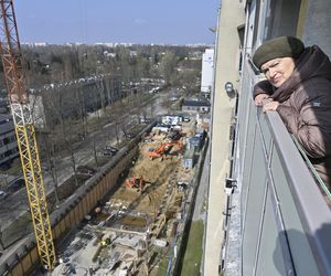 Deweloper buduje apartamentowiec tuż pod ich oknami. „Ten blok zasłoni nam świat”