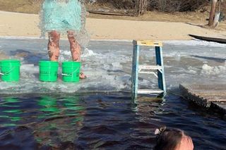 Morsy z Chicago doskonalą się w ekstremalnych kąpielach