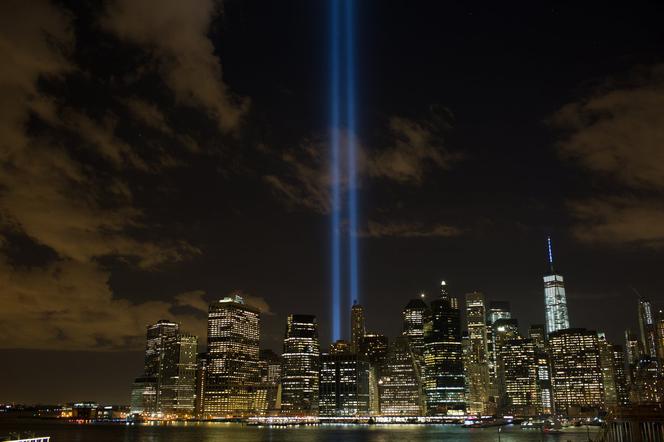 Minęło 17 lat od zamachów z 11 września. Nowy Jork upamiętnił ofiary