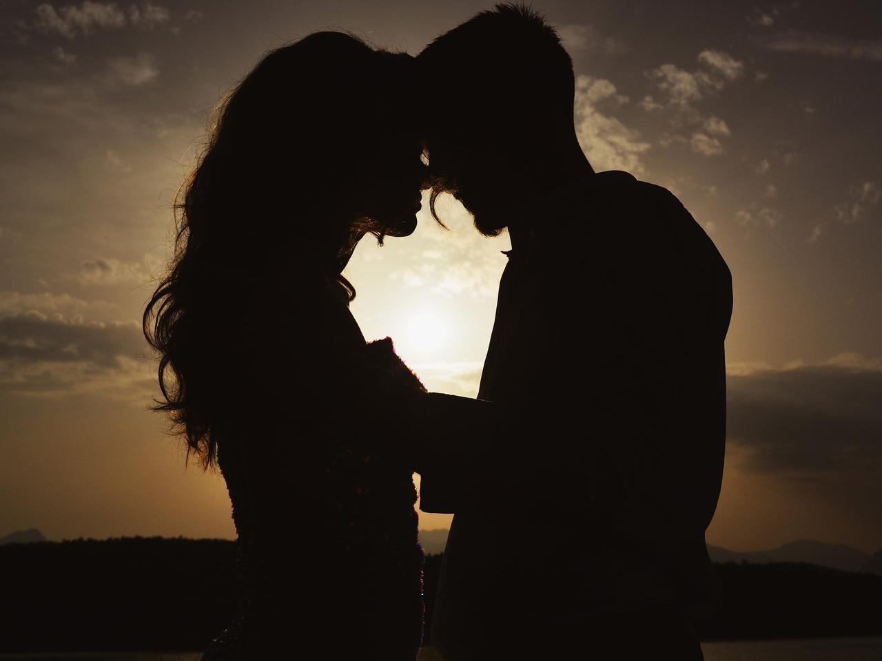 Jak przyciągać do siebie szczęście? Prawo przyciągania i szczęśliwe talizmany