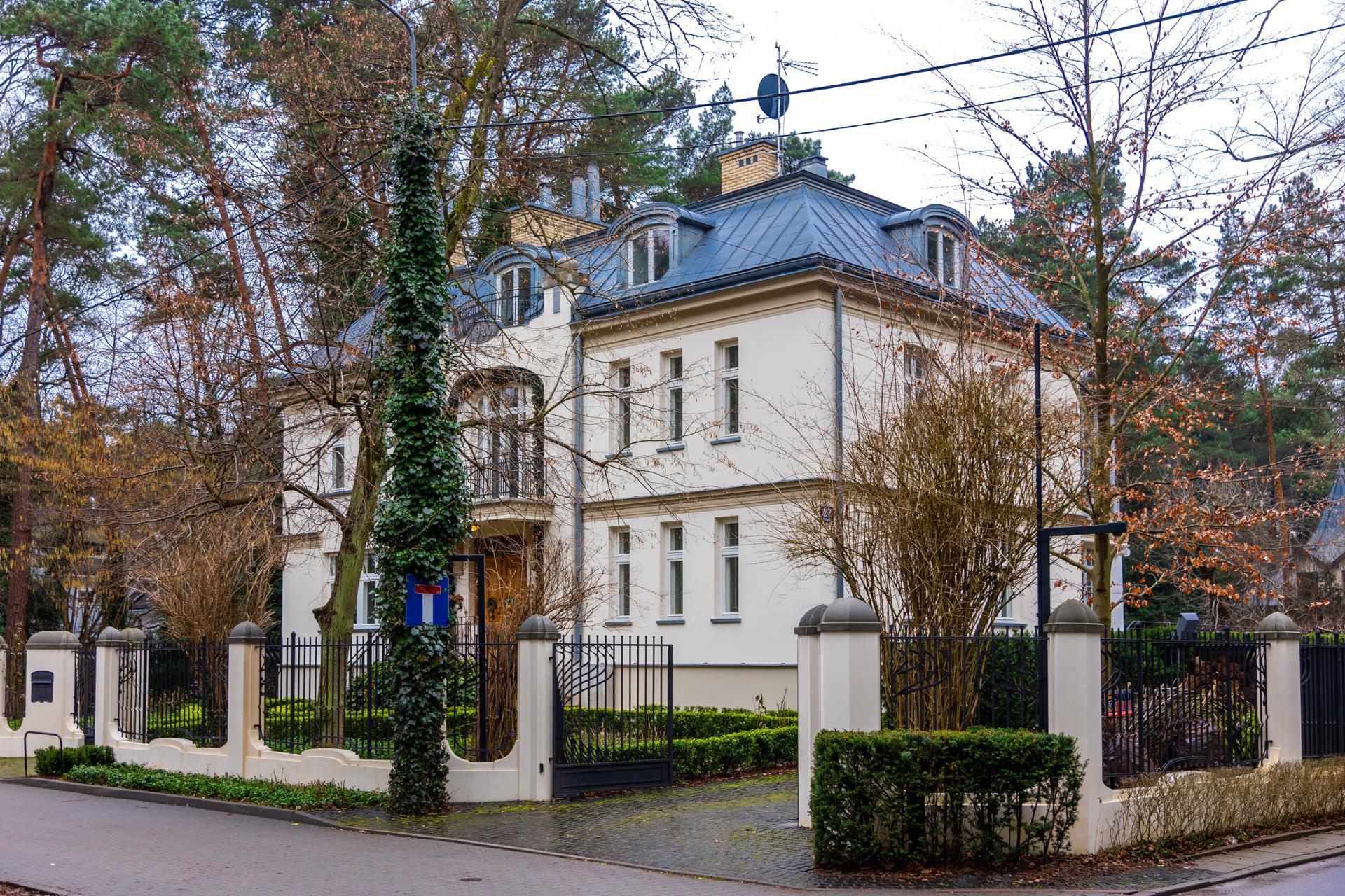 Konstancin-Jeziorna. Zabytkowe wille odzyskują dawny blask - zobacz wyremontowane rezydencje