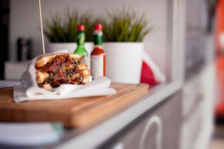 Największy zlot food trucków w Łodzi! W weekend startuje Wielka Szama