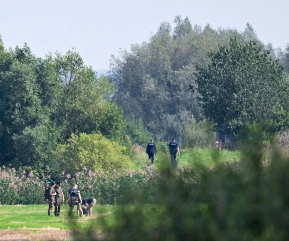 Szczątki dronów w 10 miejscowościach. Są nowe dane policji