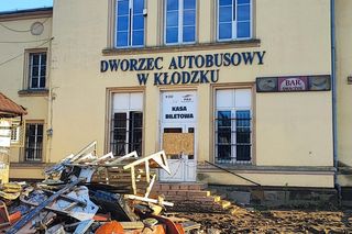 Kłodzko: klepy przy dworcu autobusowym