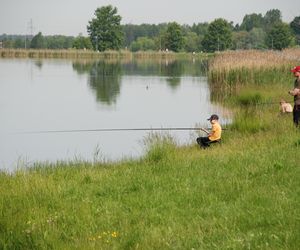 Zawody wędkarskie dla dzieci przyciągnęły w 2025 roku rekordową liczbę 148 uczestników